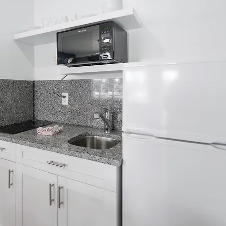 Amazing Balcony Studio At The Beach With Parking -M44 Hollywood Exterior photo