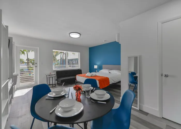 Amazing Balcony Studio At The Beach With Parking -M44