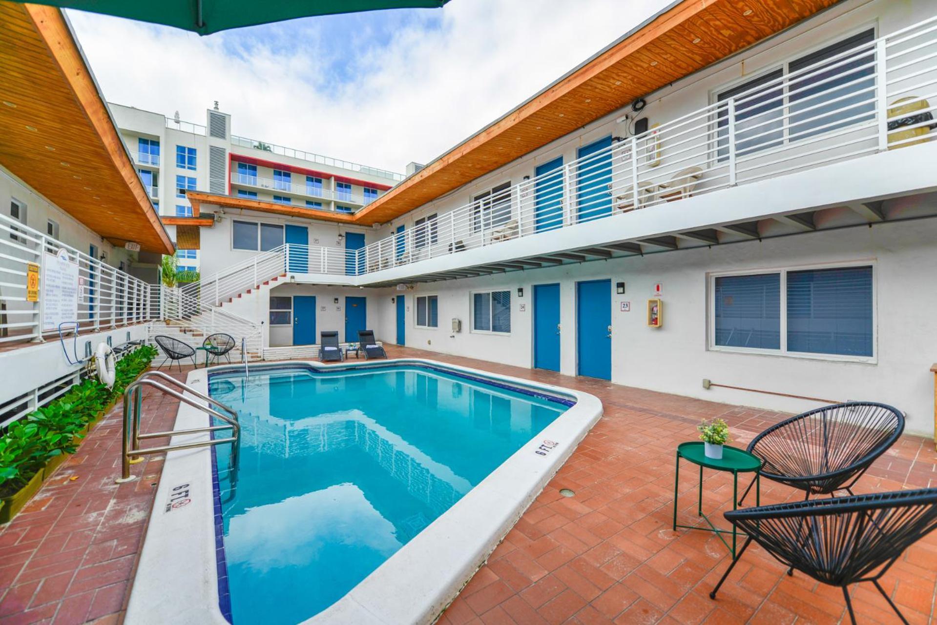 Appartement Amazing Balcony At The With Parking -m44 *