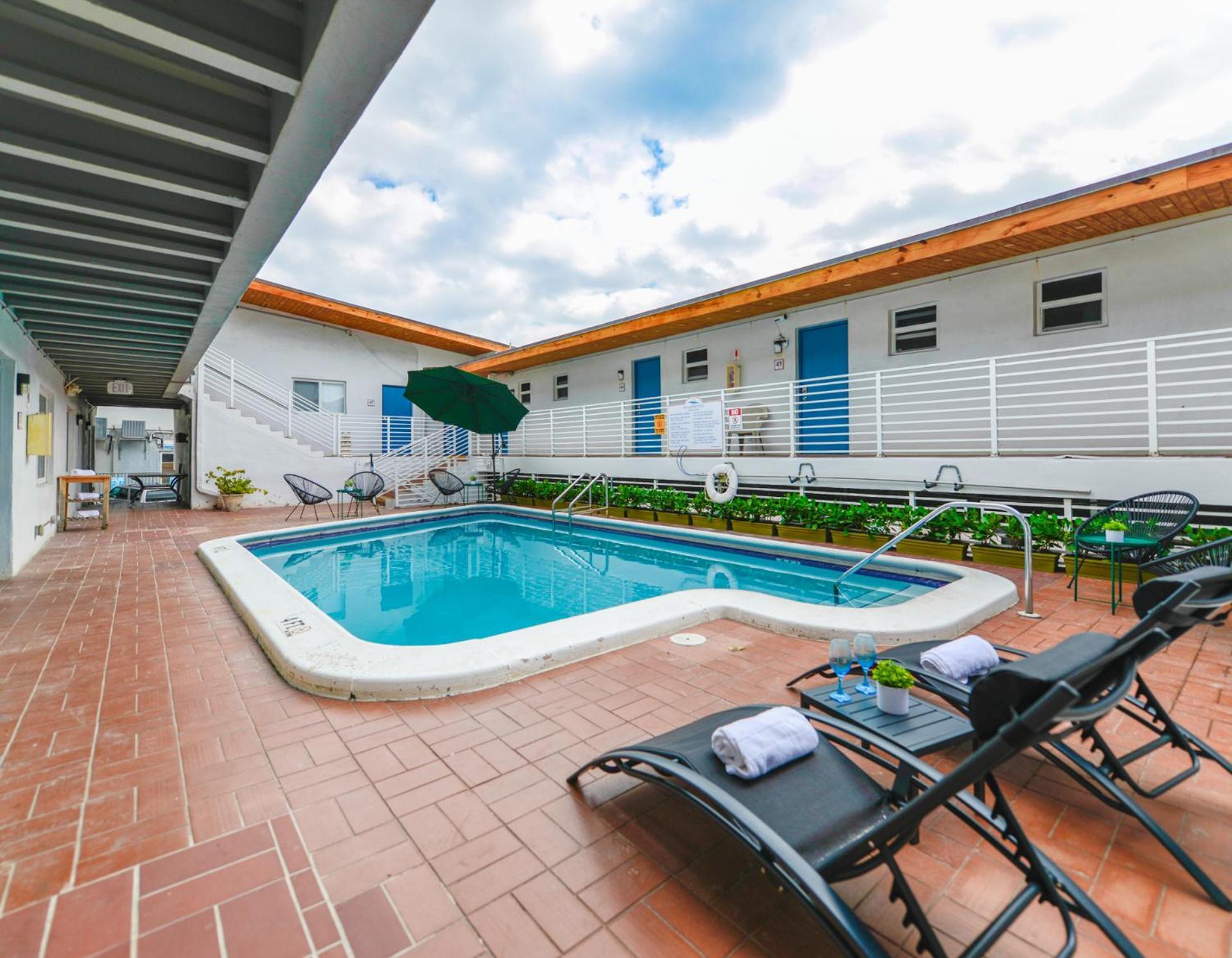 Amazing Balcony At The With Parking -m44 *