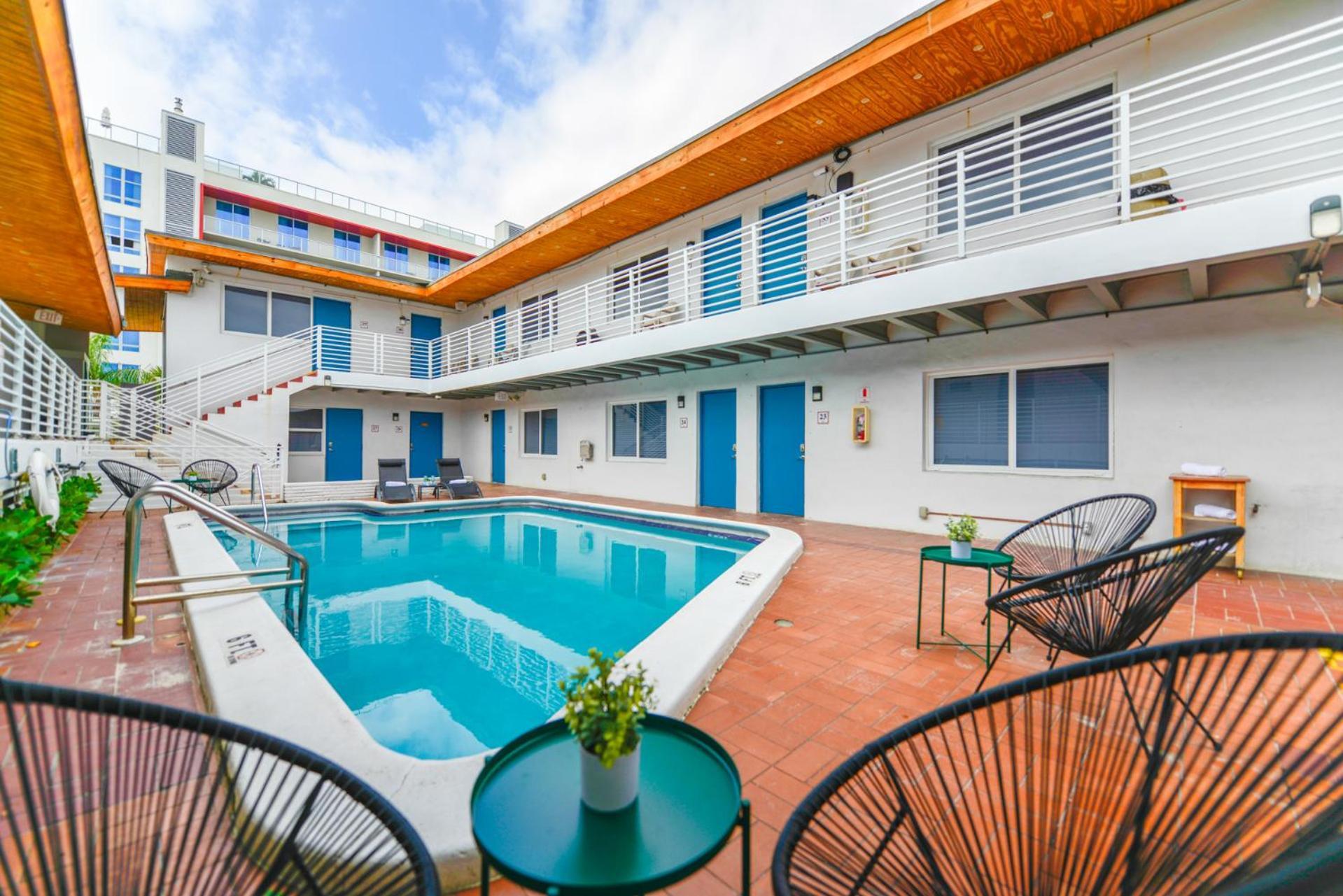 Appartement Amazing Balcony At The With Parking -m44 *
