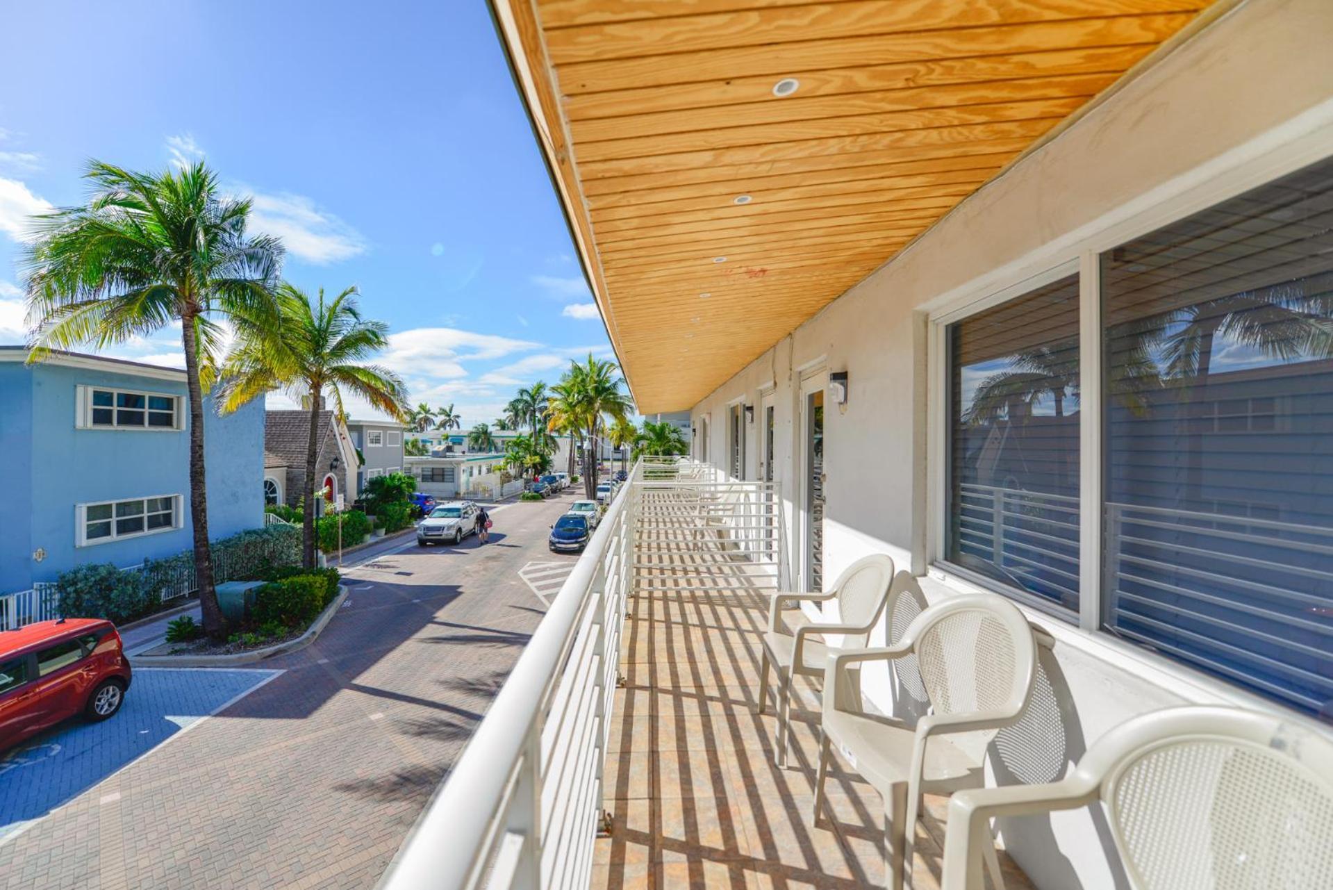 Amazing Balcony At The With Parking -m44